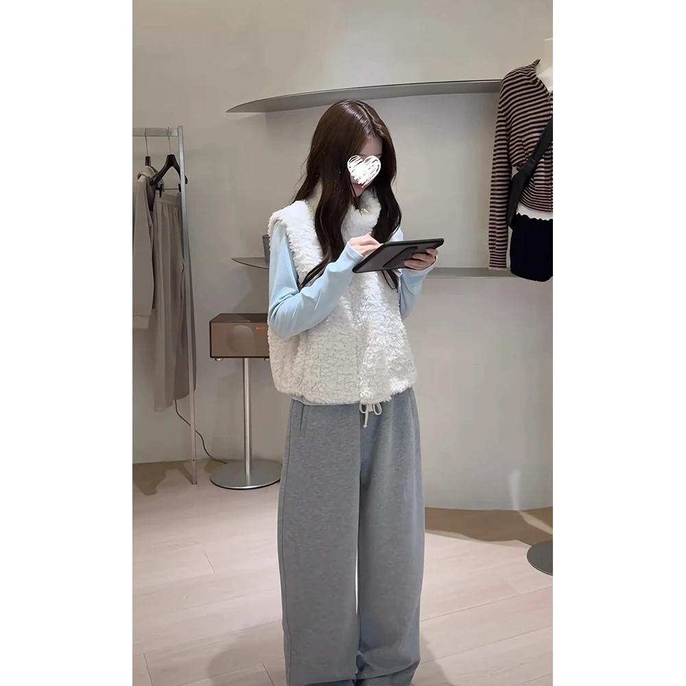 韩系秋冬新款毛毛马甲女+奶蓝打底+灰色弯刀休闲裤 61015