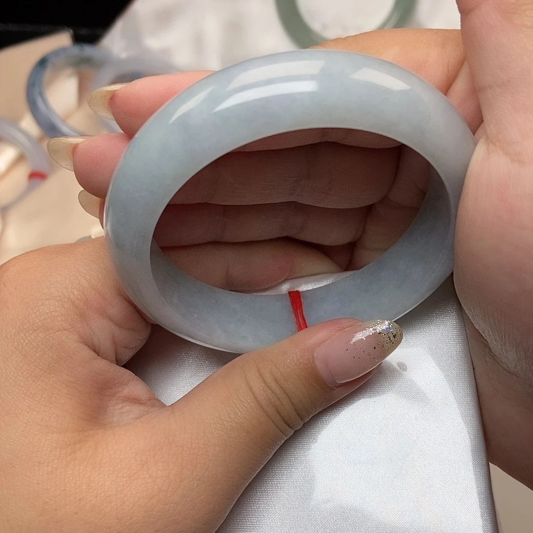 翡翠手镯未镶嵌缅甸翡翠A货手镯