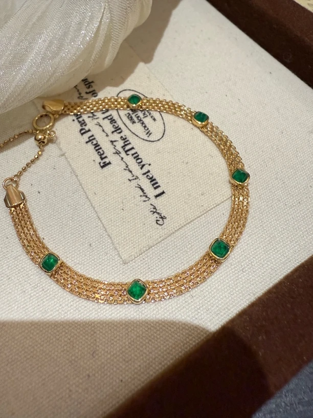 18K金镶嵌祖母绿优雅气质手链金色简约宫廷风法式轻奢时尚复古