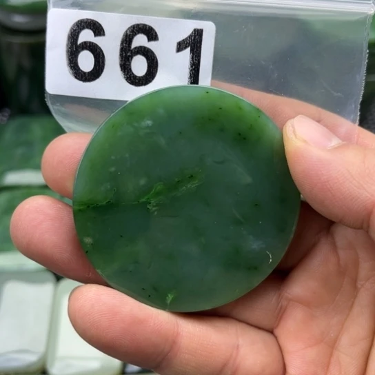 和田玉未镶嵌珠宝半成品