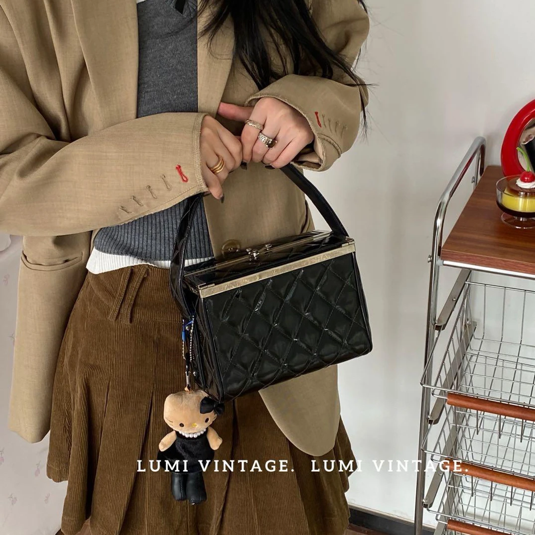 95新 Chanel/香奈儿 黑银漆皮中古盒子包54748394