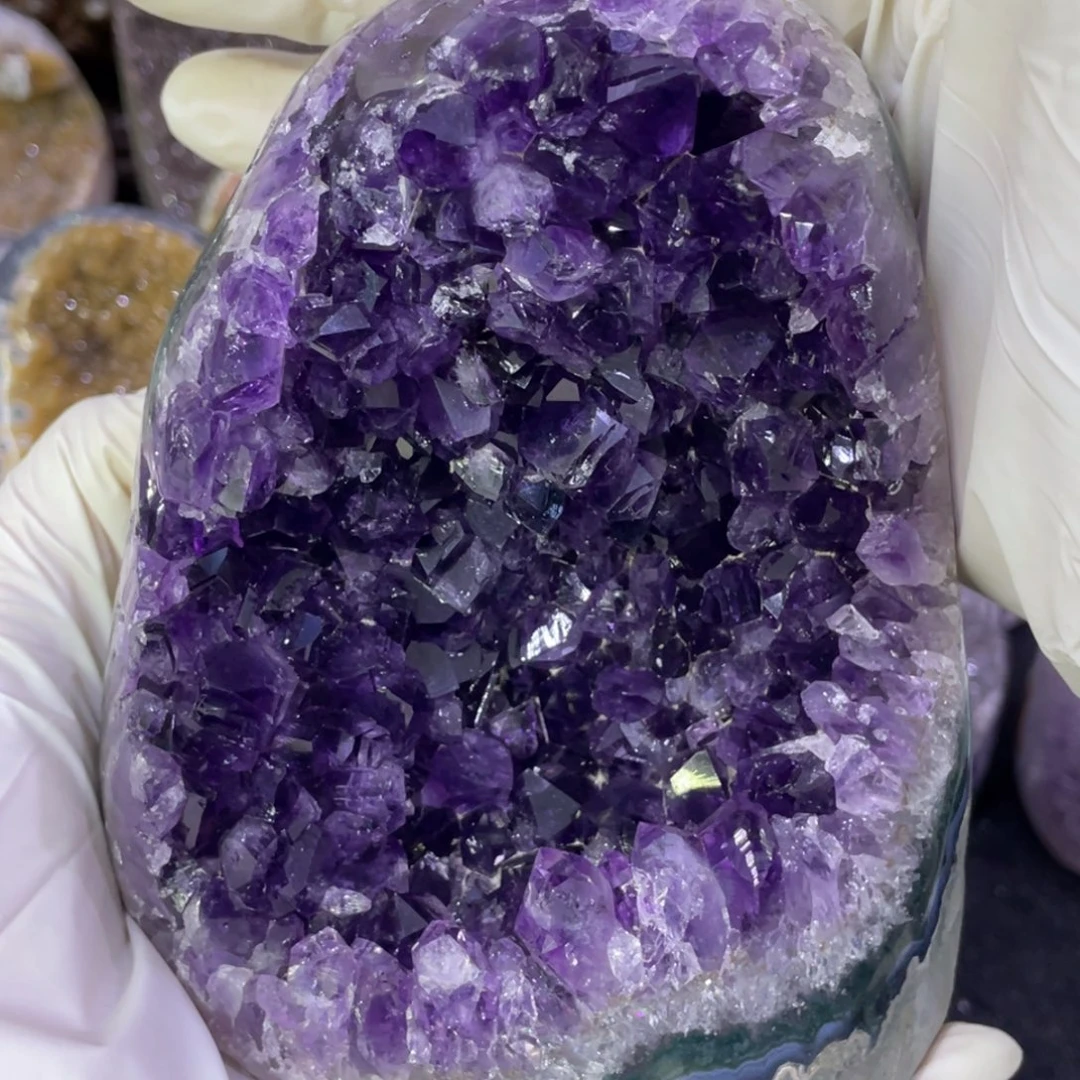 紫晶未镶嵌大型摆件（非配饰）