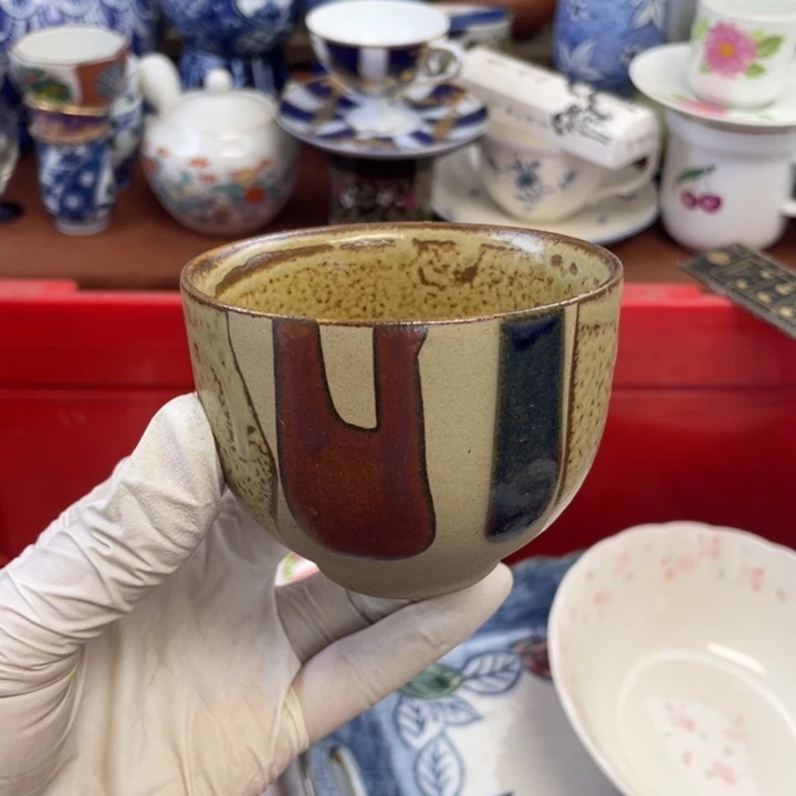 他家瓷器真美…开播了