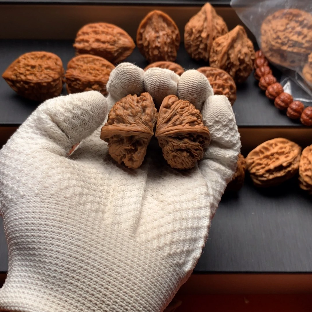 把件文玩核桃虎头半壁