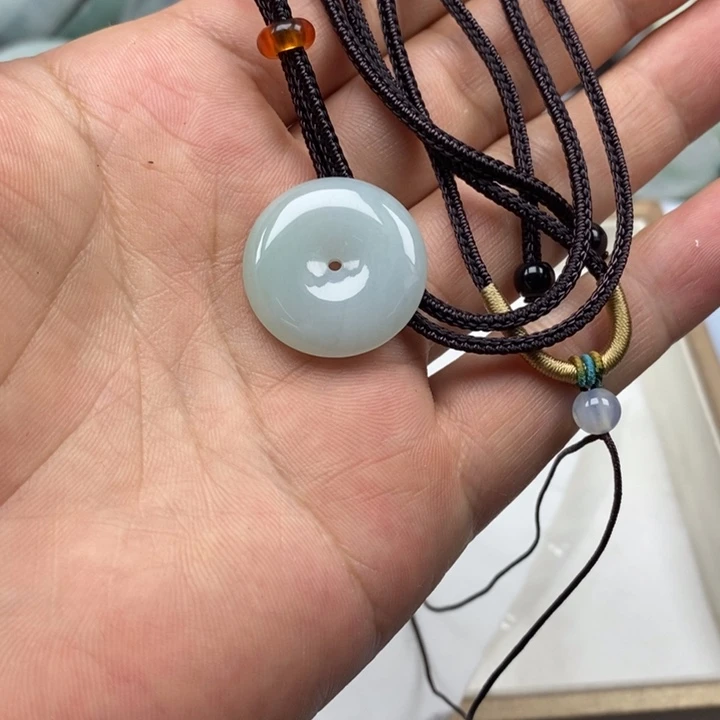 欣***评翡翠散珠翡翠料子