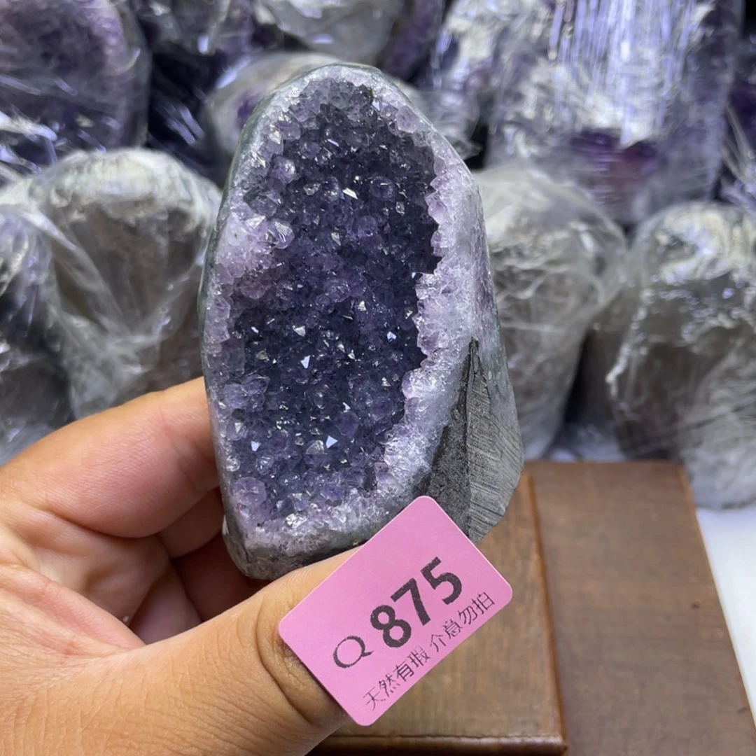 未镶嵌水晶大型摆件（非配饰）