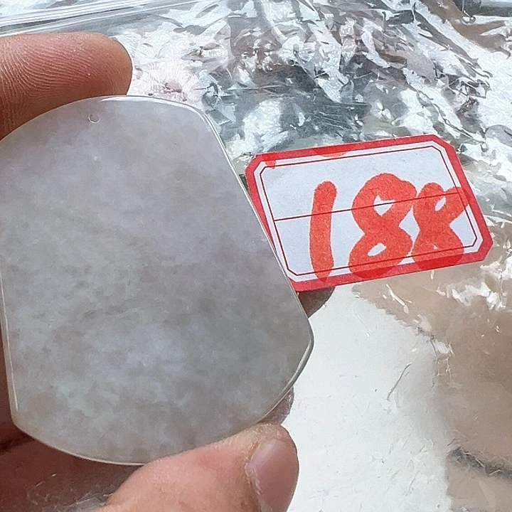 翡翠未镶嵌颈饰缅甸翡翠吊坠