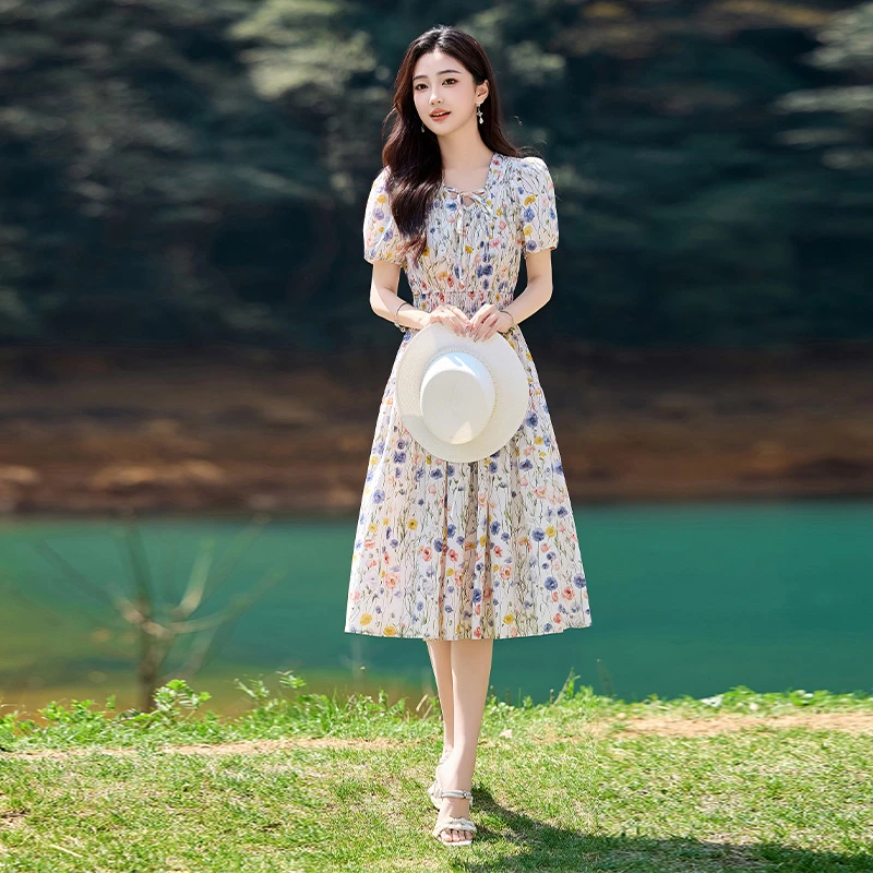 柏菲妮法式连衣裙女装2025新款爆款修身碎花裙仙女风收腰夏季裙子