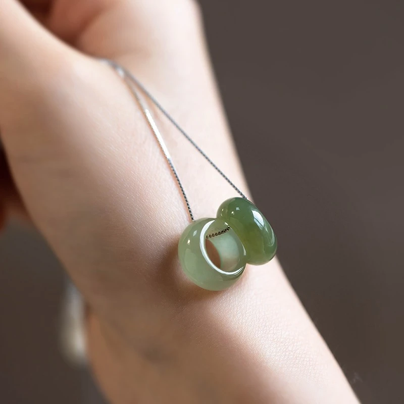 天然和田玉跑环吊坠项链平安扣吊坠女青白玉手链跑环平安环手串链