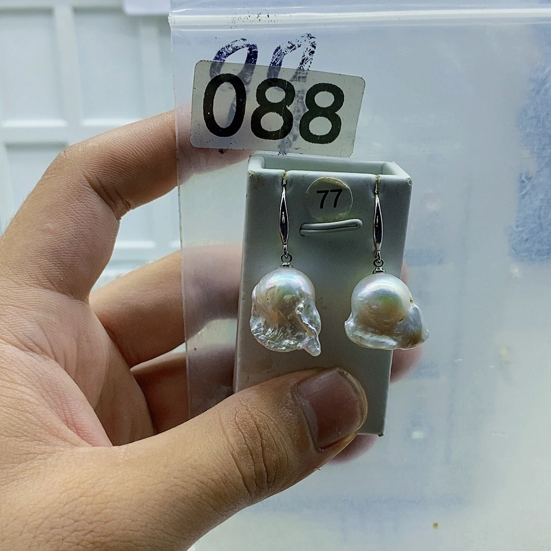 淡水珍珠合金颈饰