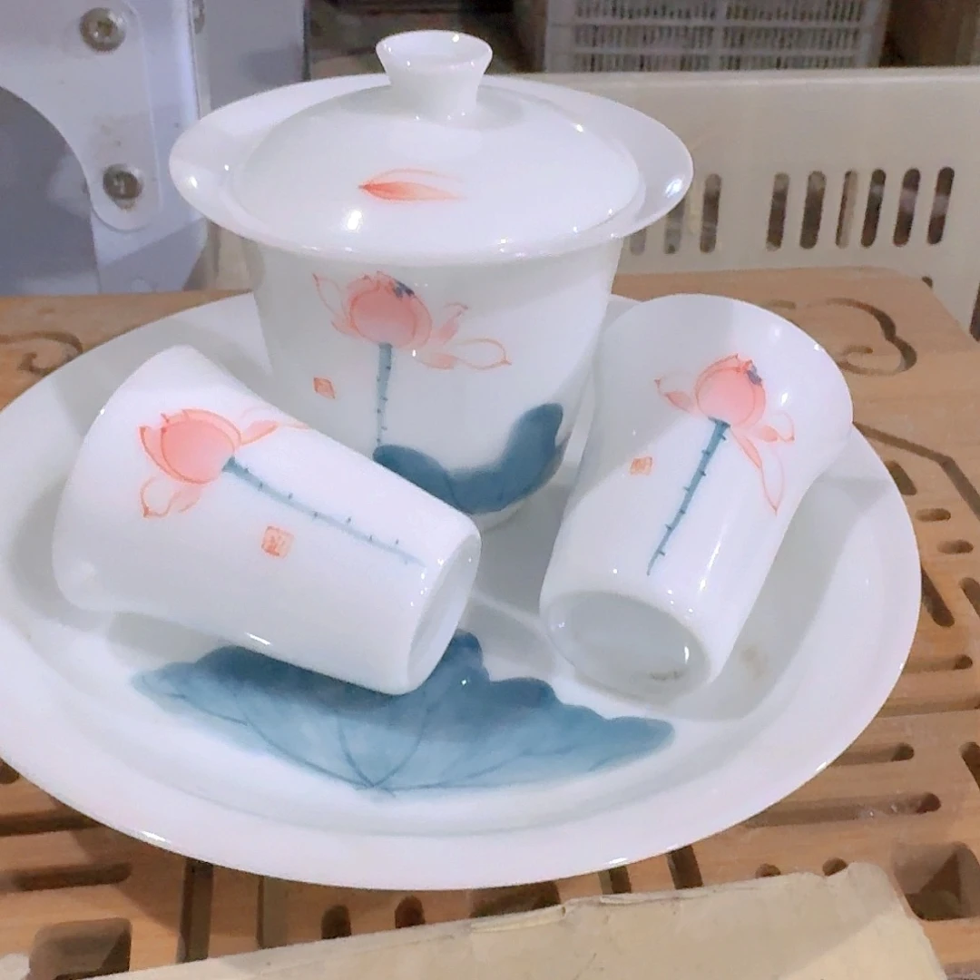 瑕疵茶具。介意勿拍