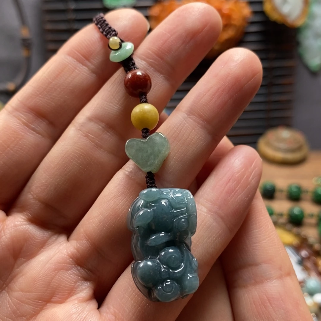 翡翠未镶嵌颈饰复古国风