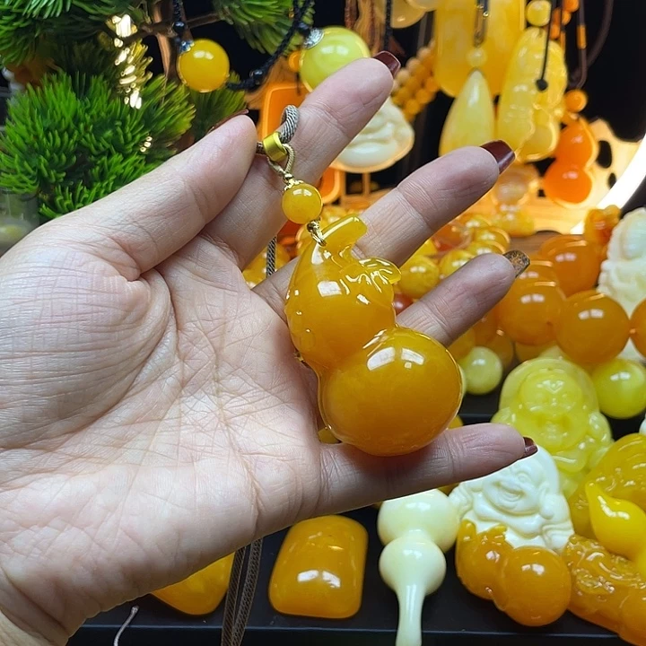 刘***岁非金属老蜜葫芦吊坠大号