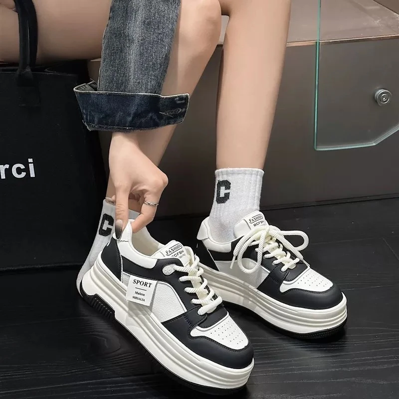 ins厚底板鞋新款黑白熊猫鞋休闲鞋轻便百搭女鞋 23608