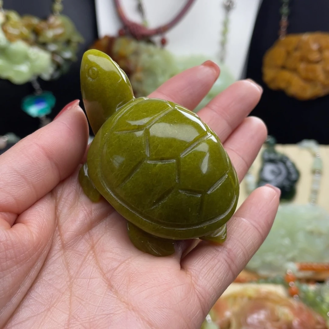 未镶嵌蛇纹石玉颈饰