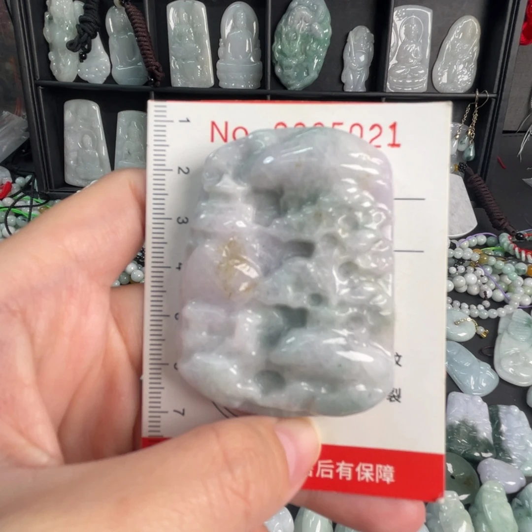 翡翠未镶嵌吊坠(不含链)瑕疵