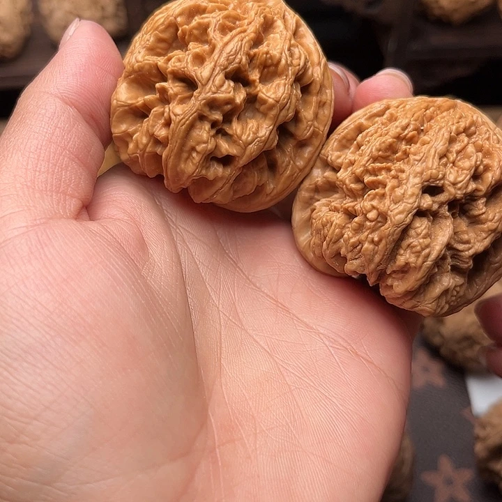 文玩核桃把件46粗筋