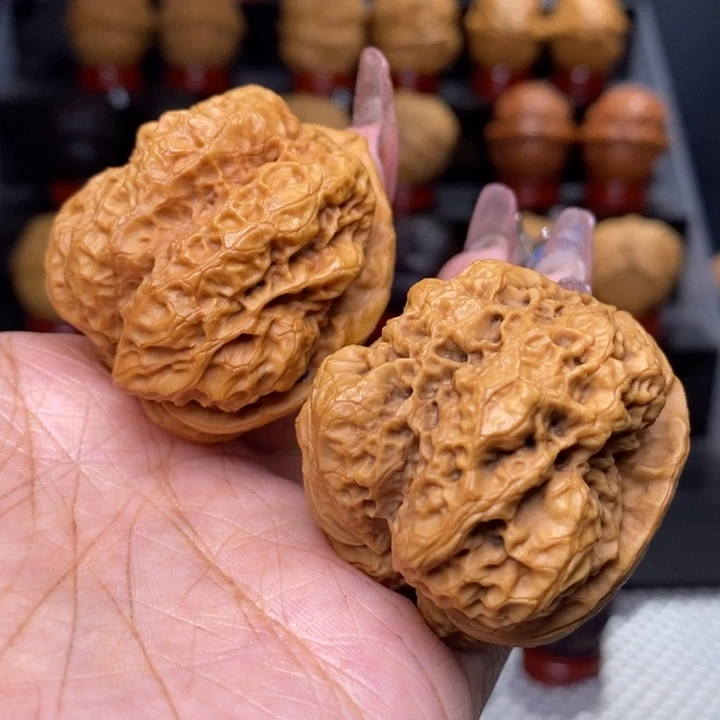 文玩核桃把件金蟾蛹60号