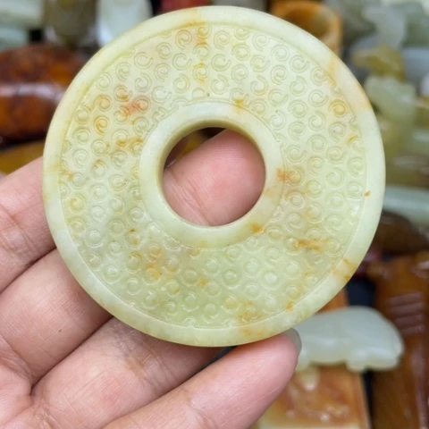 蛇纹石玉未镶嵌颈饰86