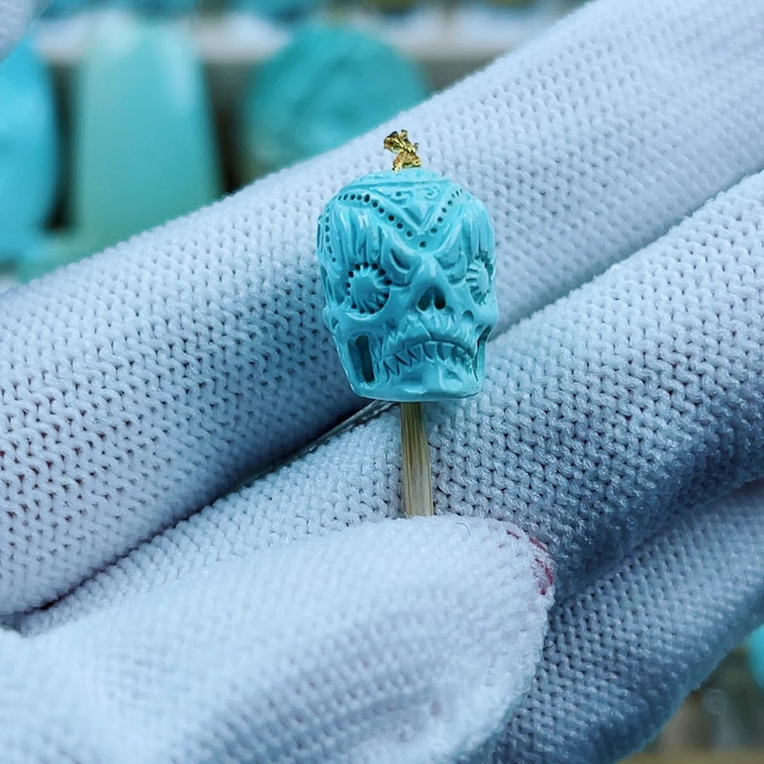 绿松石未镶嵌珠宝奇石