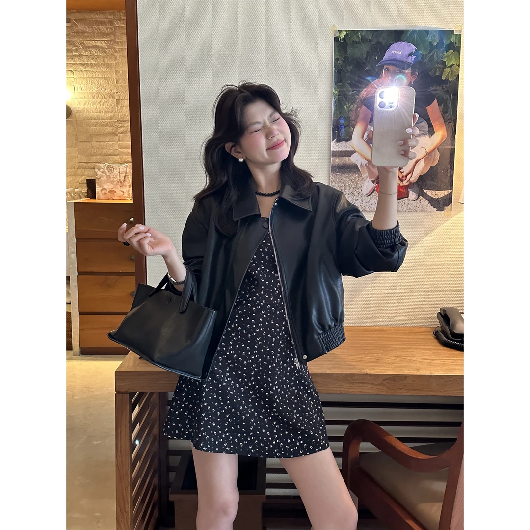 美树【柠檬绿茶】简约又不失设计感的黑色拉链皮衣  8212#