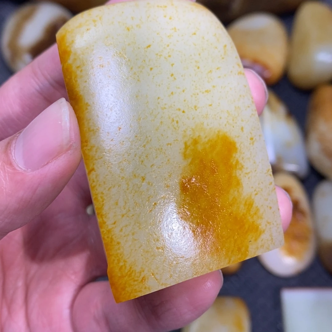 8***尼定制和田玉未镶嵌和田玉