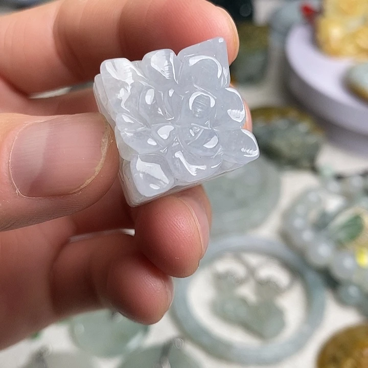颈饰未镶嵌翡翠天然翡翠