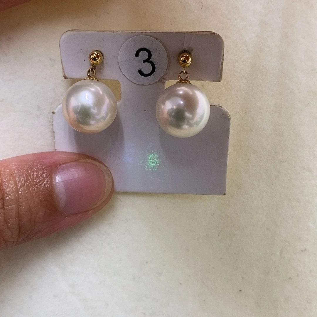 18K金镶嵌淡水珍珠耳饰