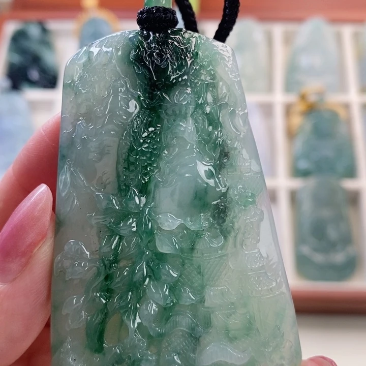 颈饰未镶嵌翡翠翡翠