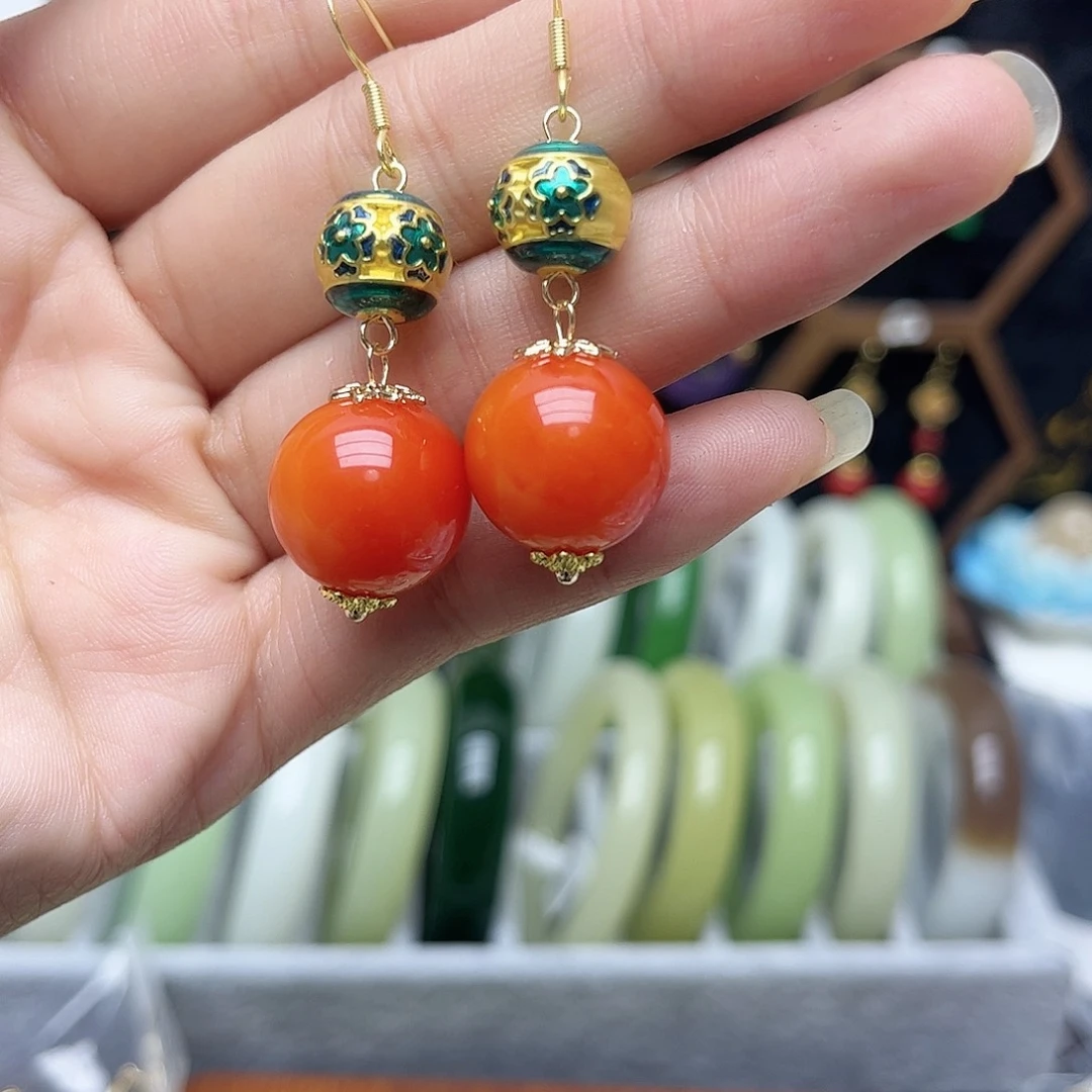 翡翠未镶嵌耳饰红