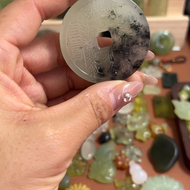 蛇纹石玉合金颈饰