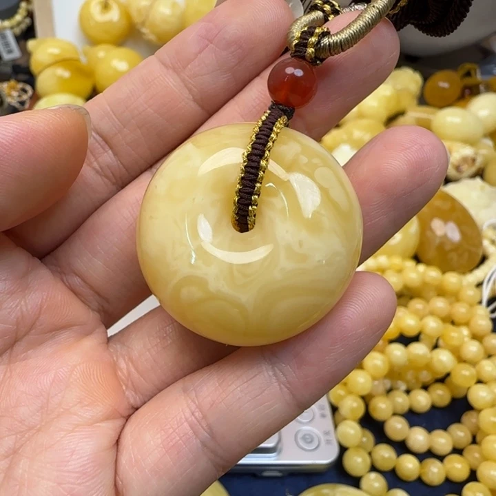 玛***卡蜜蜡未镶嵌颈饰天然蜜蜡