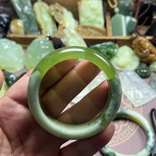 蛇纹石玉合金颈饰