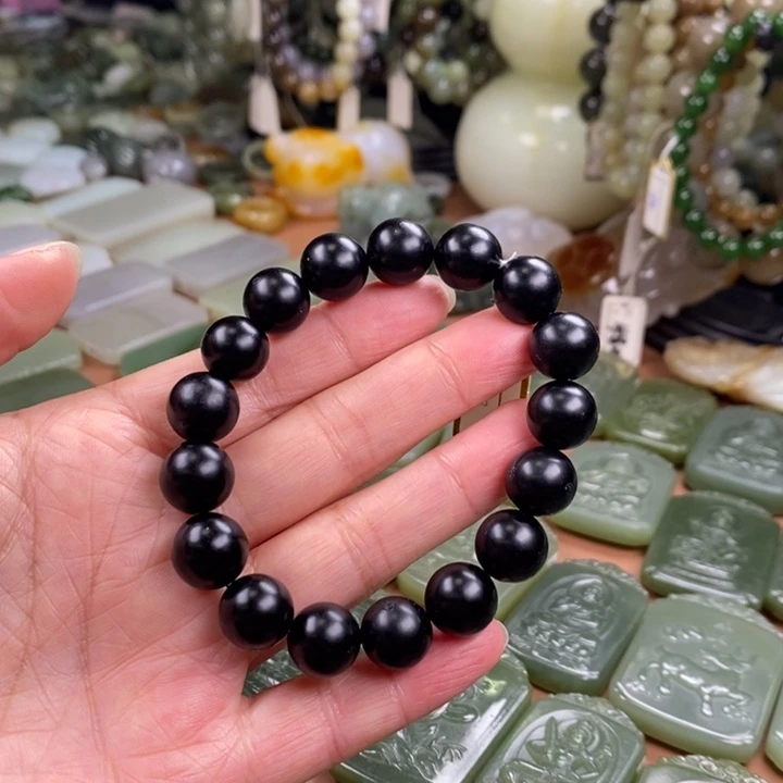 和田玉（墨玉）未镶嵌手链