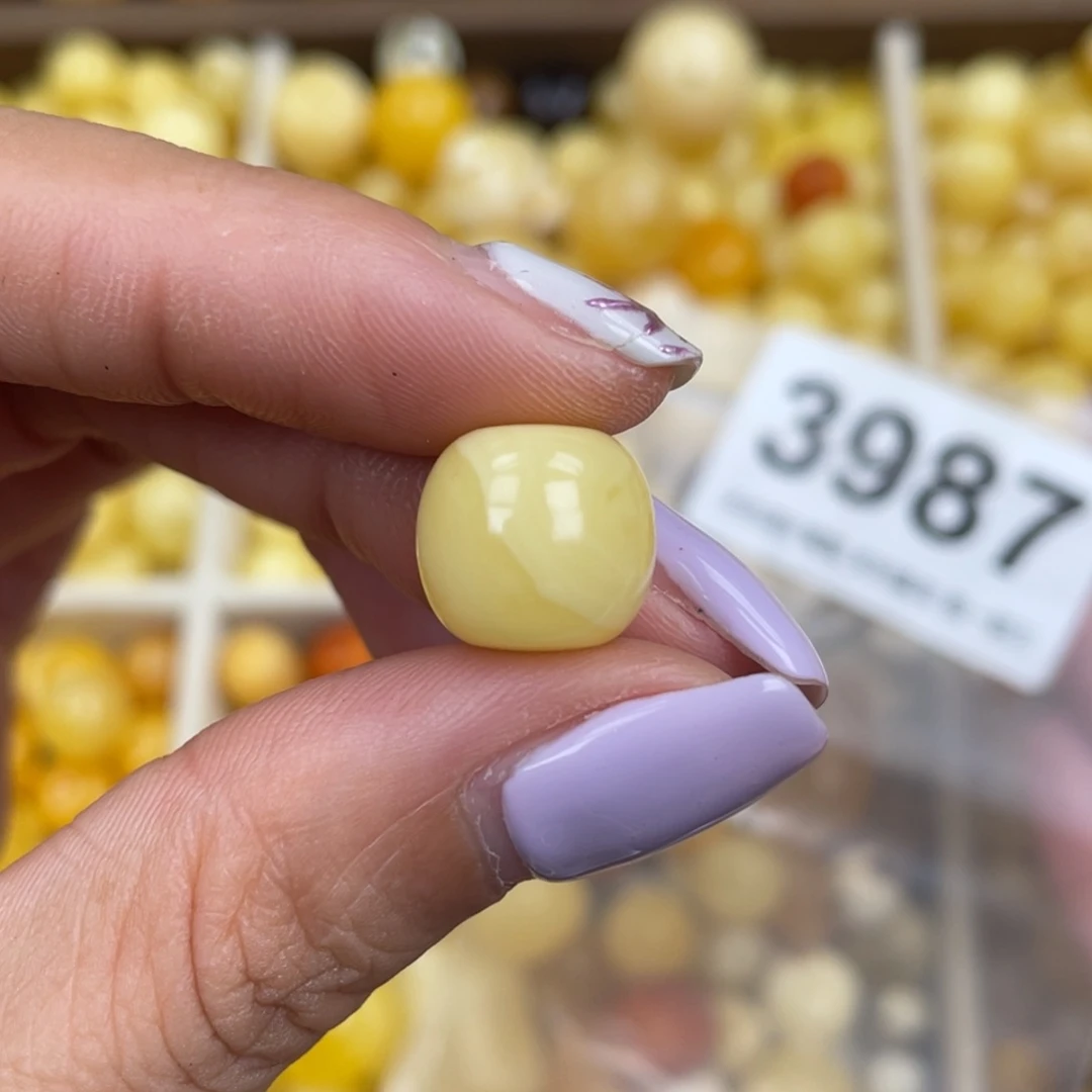 未镶嵌蜜蜡珠宝奇石12.6