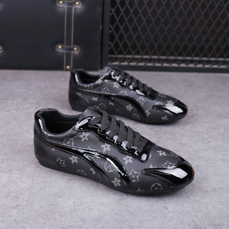 男鞋欧洲站潮鞋2025秋季板鞋漆皮韩版豆豆鞋男个性男款休闲鞋子潮