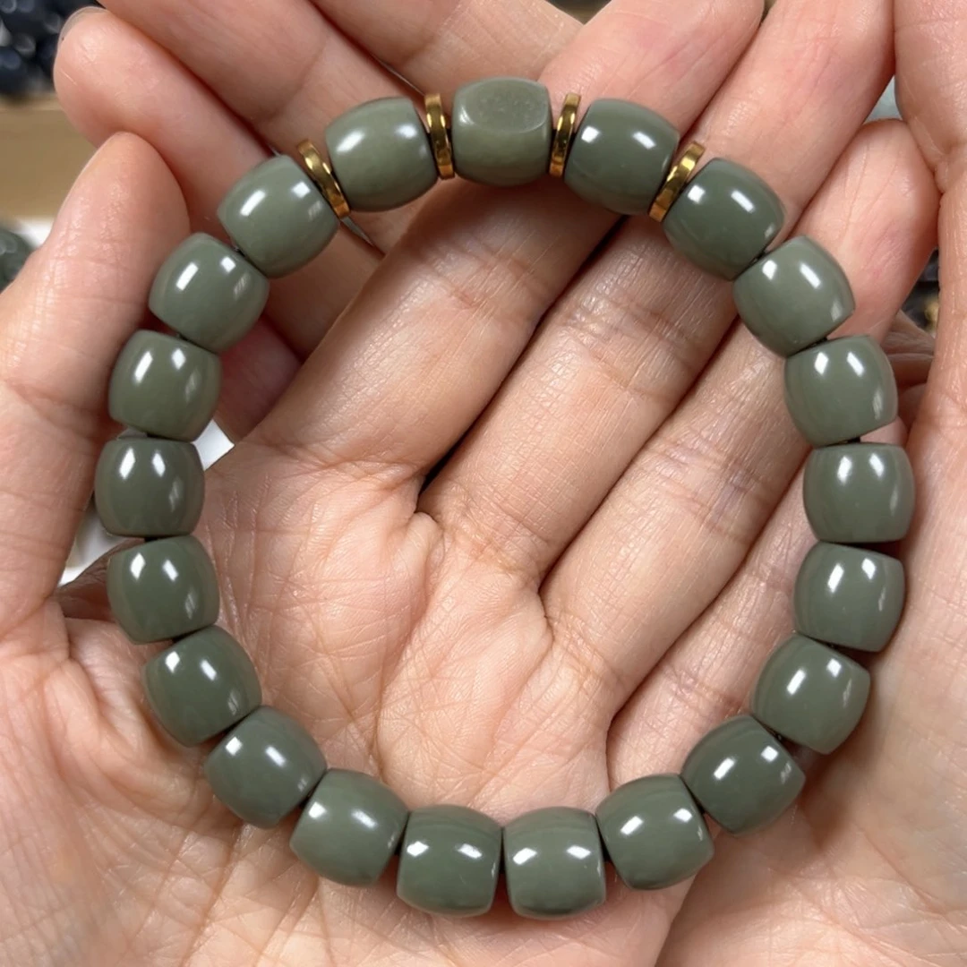 手串未镶嵌和田玉卡10直切珠宝级