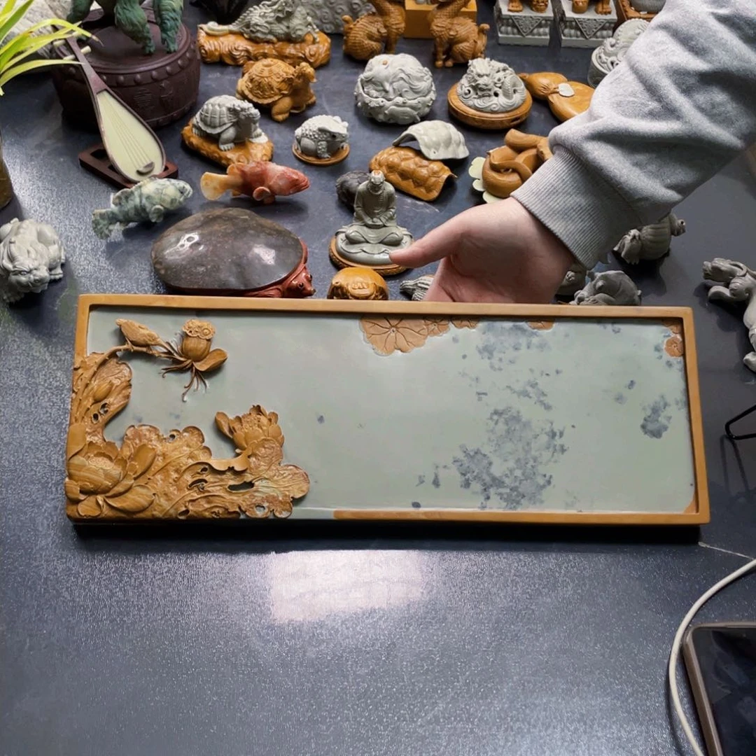 45公分荷花干泡手工雕刻