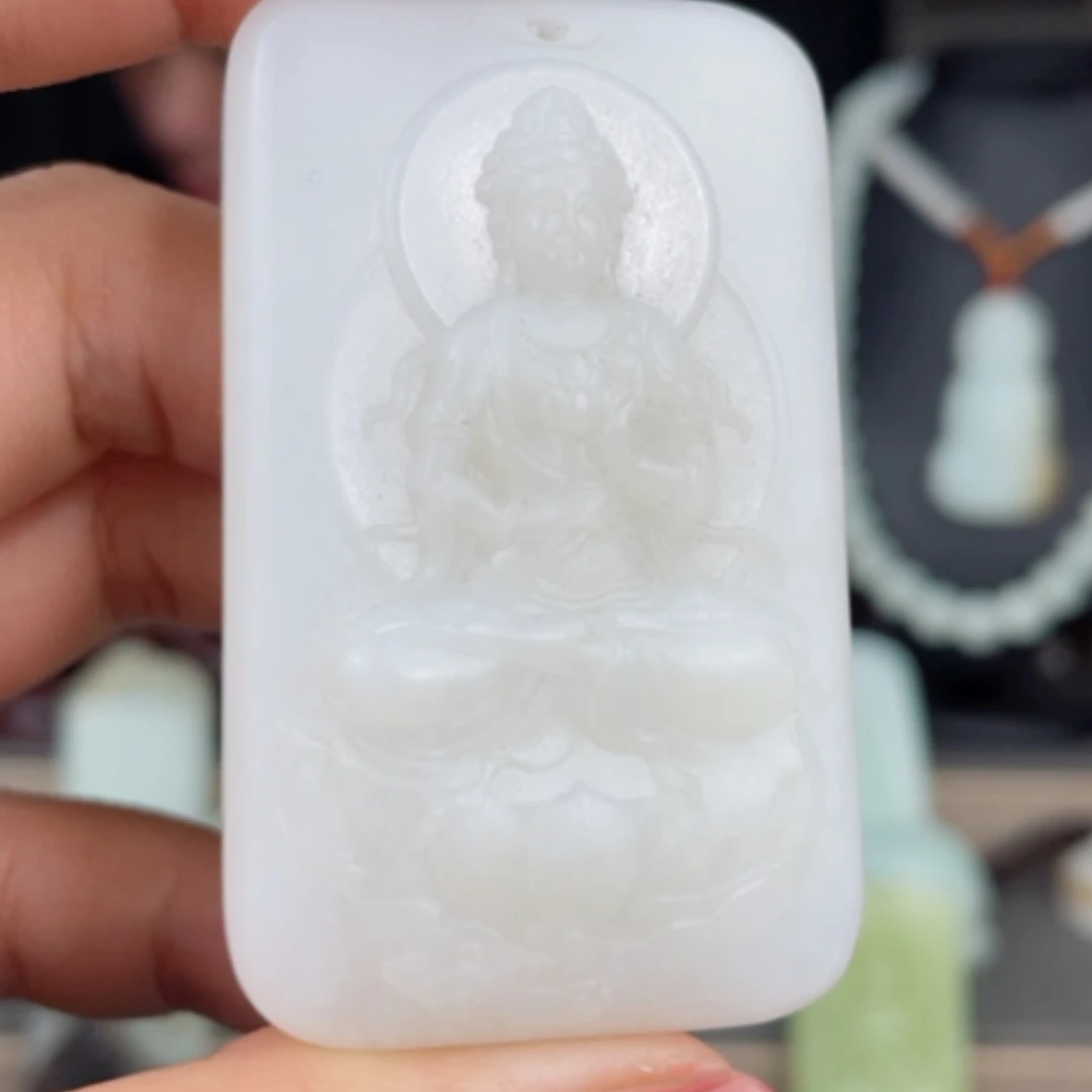【闪购商品】颈饰未镶嵌和田玉