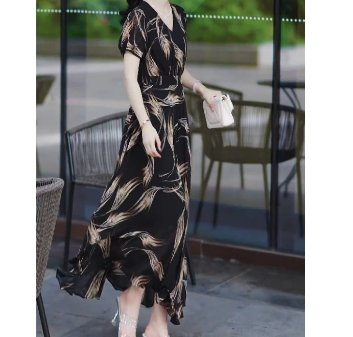 时尚潮流百搭精品女装dgd2130