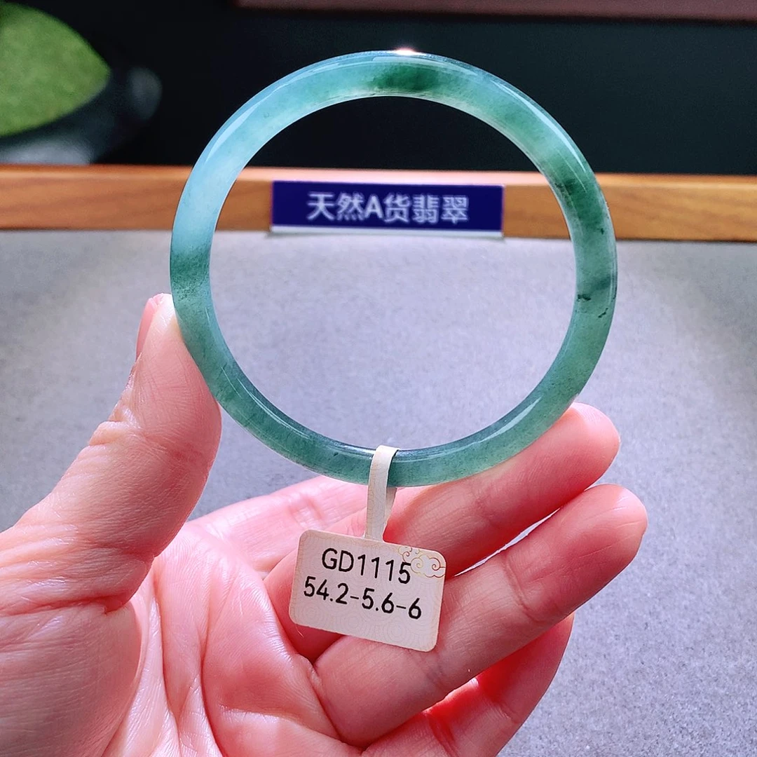 未镶嵌手镯翡翠天然翡翠手镯a货