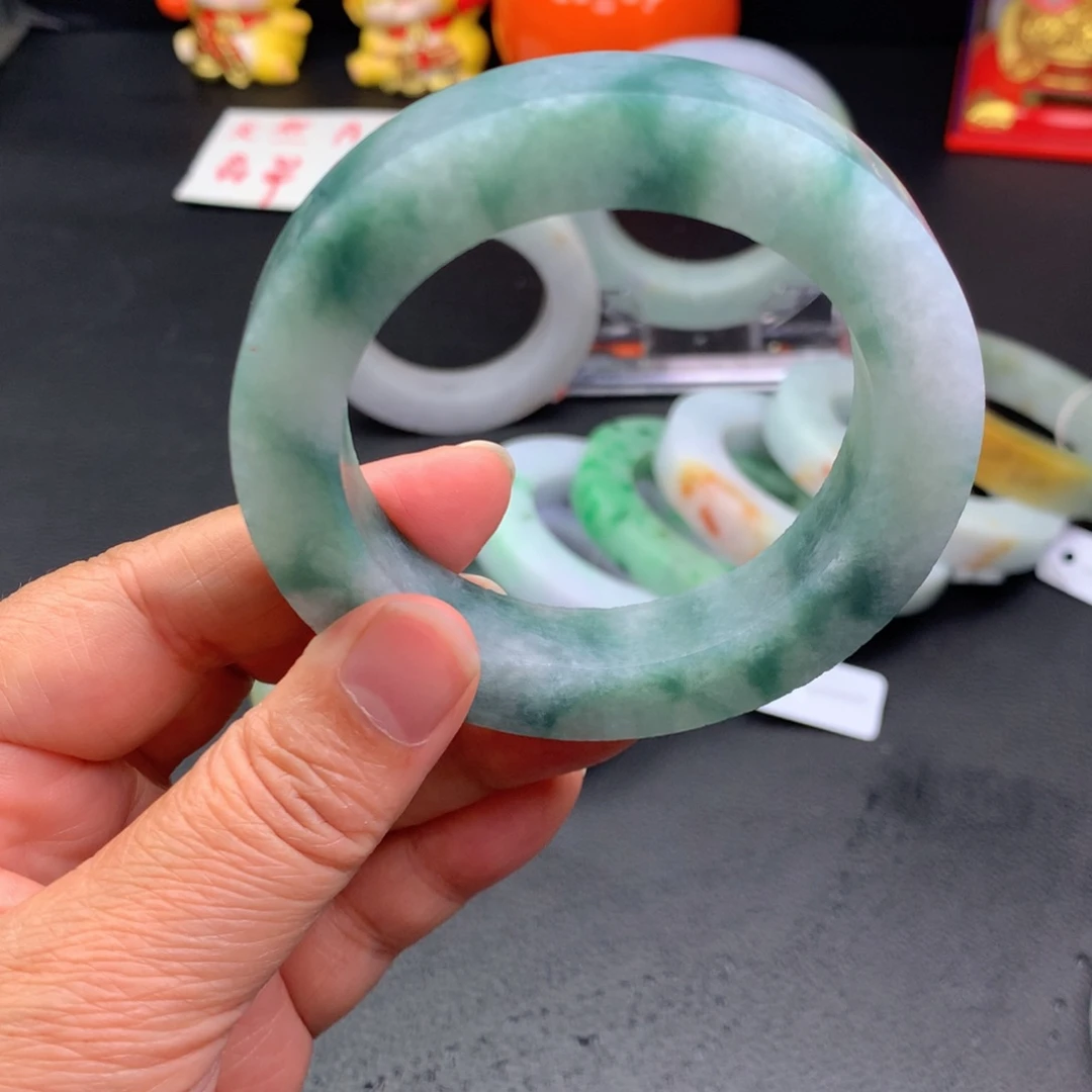 定制翡翠手镯未镶嵌