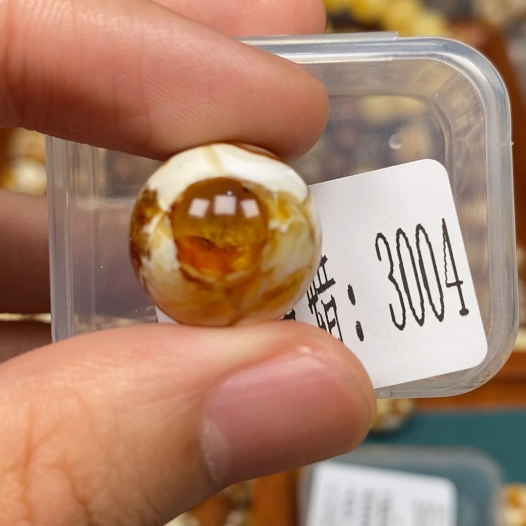 沁色蜜蜡未镶嵌3004