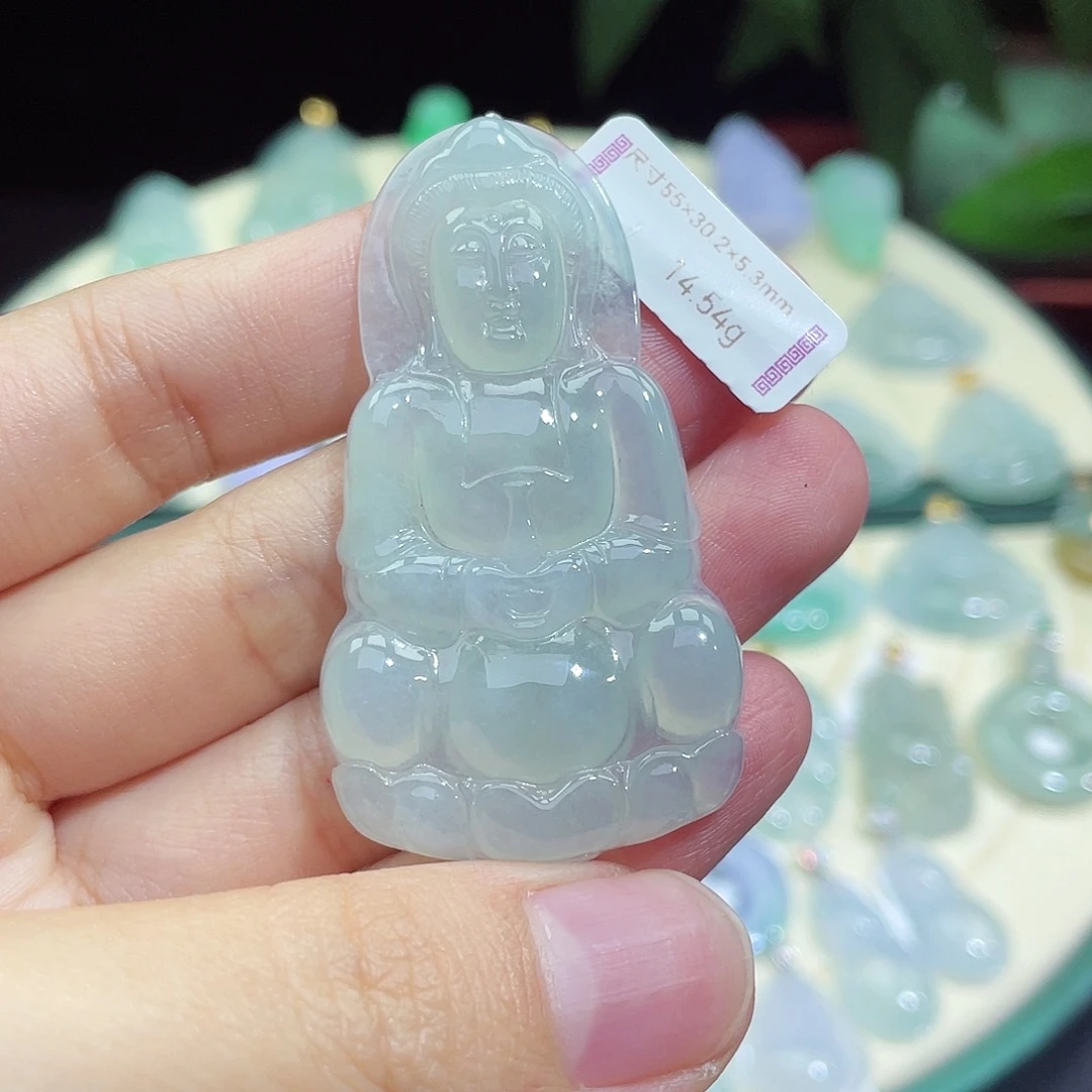 颈饰未镶嵌翡翠观音
