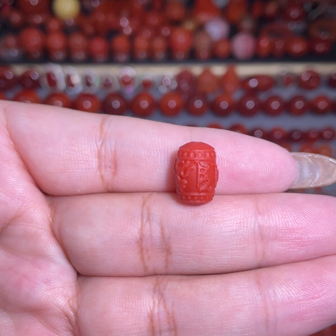 南红玛瑙未镶嵌六字真言桶珠