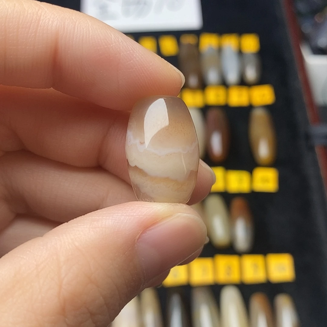 言***十玛瑙/玉髓未镶嵌颈饰