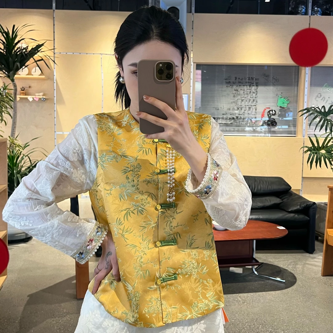 新中式织锦缎重工马甲2025春季新款气质典雅坎肩国风复古盘扣马甲