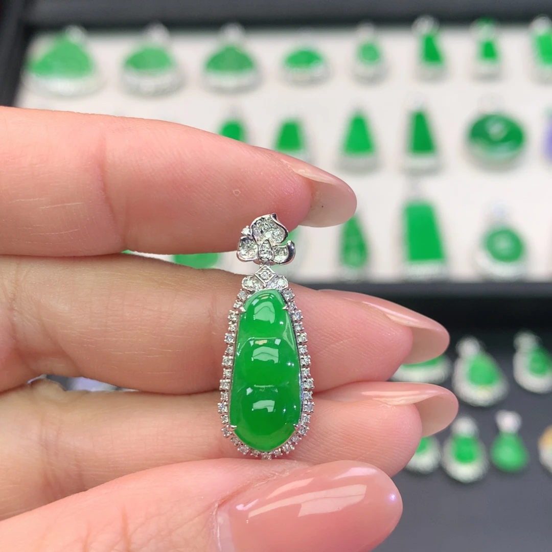 翡翠18K金镶嵌吊坠(不含链)