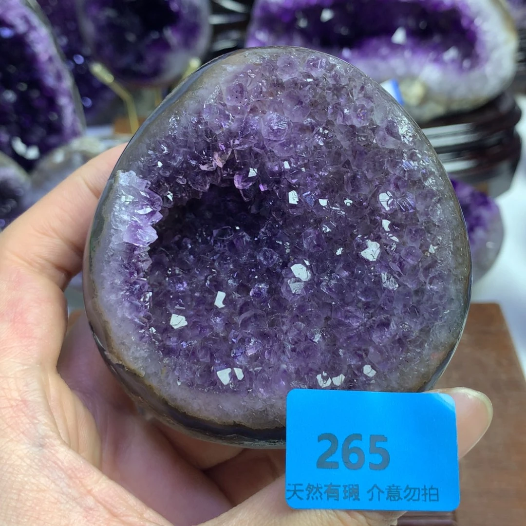 未镶嵌水晶大型摆件（非配饰）