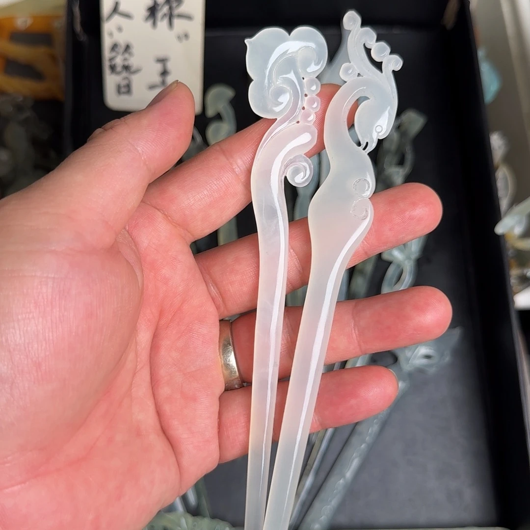 鲜***_蛇纹石玉未镶嵌发饰
